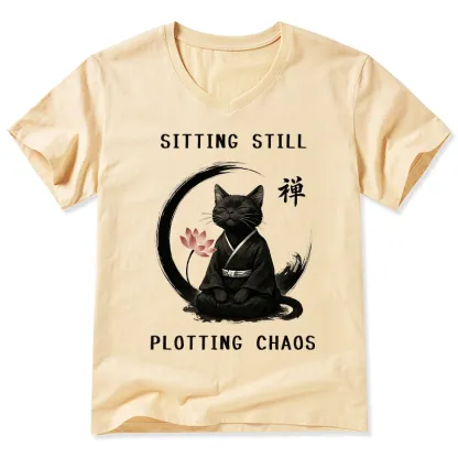 Tokyo-Tiger Sitting still  plotting chaos Calming Zen Cat Funny V-Neck Classic T-Shirt