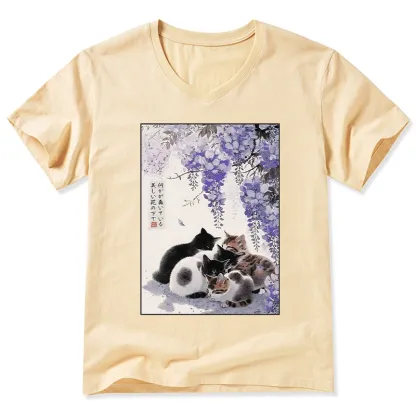 Tokyo-Tiger Cats plotting under the wisteria V-Neck Classic T-Shirt