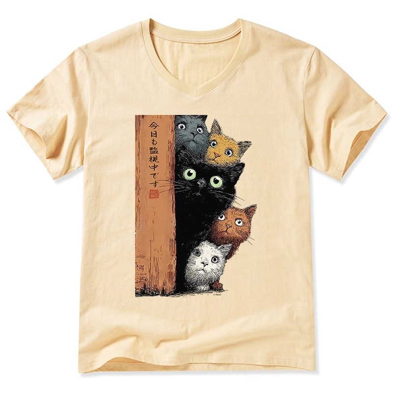 Tokyo-Tiger Five Cats Are Watching You V-Neck Classic T-Shirt