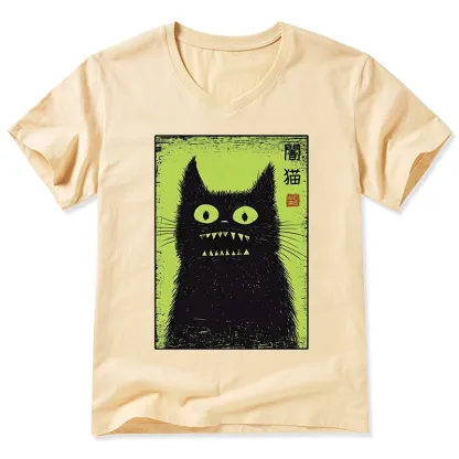 Tokyo-Tiger Spooky Black Cat Japanese V-Neck Classic T-Shirt