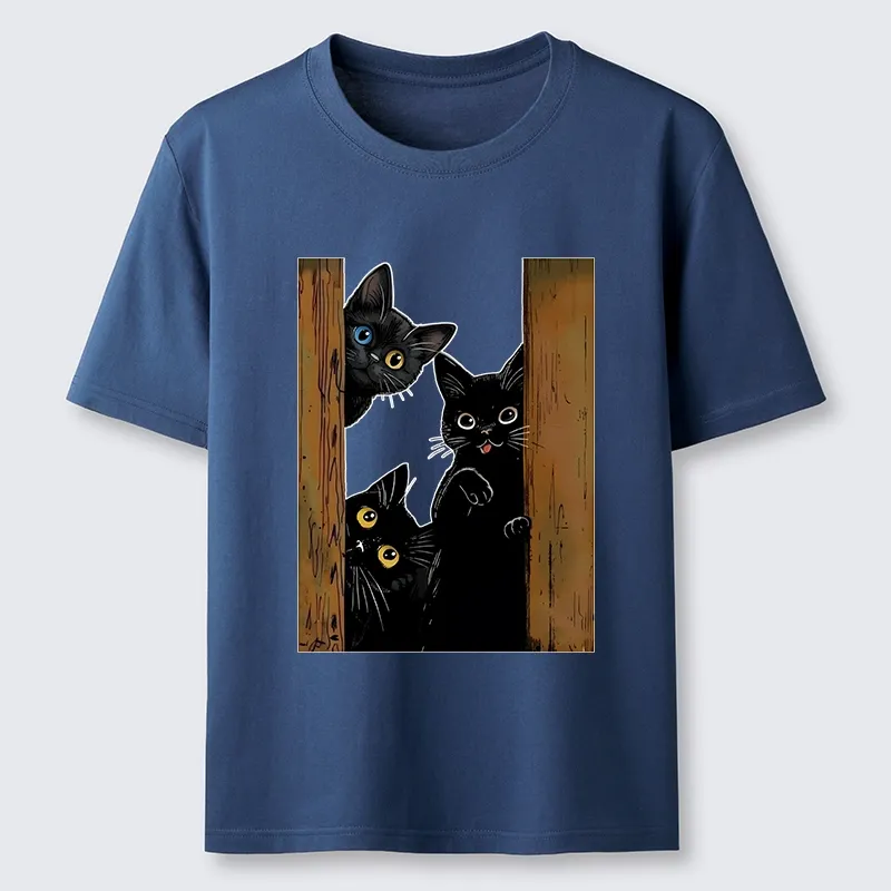 Tokyo-Tiger Funny Cats Spying On You Classic T-Shirt