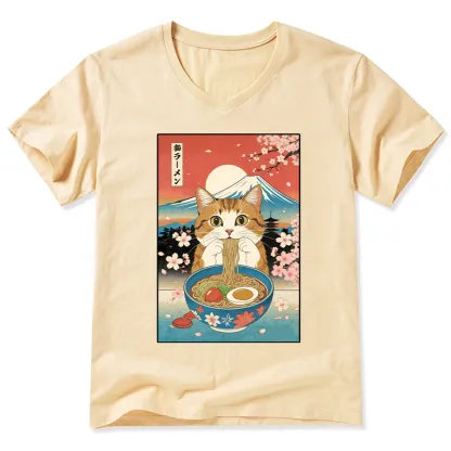 Tokyo-Tiger Funny Orange Cat Eating Ramen Japan V-Neck Classic T-Shirt
