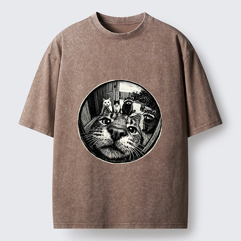 Tokyo-Tiger Cat Takes A Group Photo Washed T-Shirt