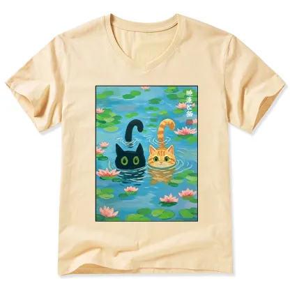 Tokyo-Tiger Cats In The Lotus Pond V-Neck Classic T-Shirt