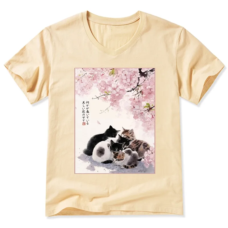 Tokyo-Tiger Cute Cats Sakura Garden V-Neck Classic T-Shirt