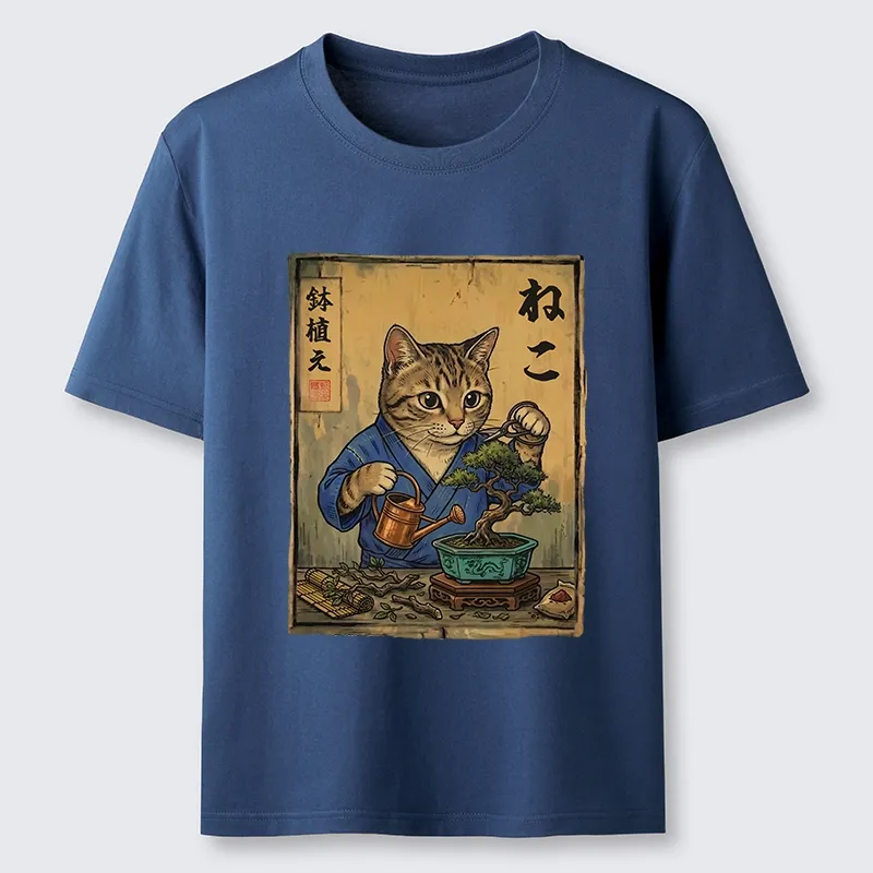 Tokyo-Tiger Cat Mastering Bonsai Art Classic T-Shirt