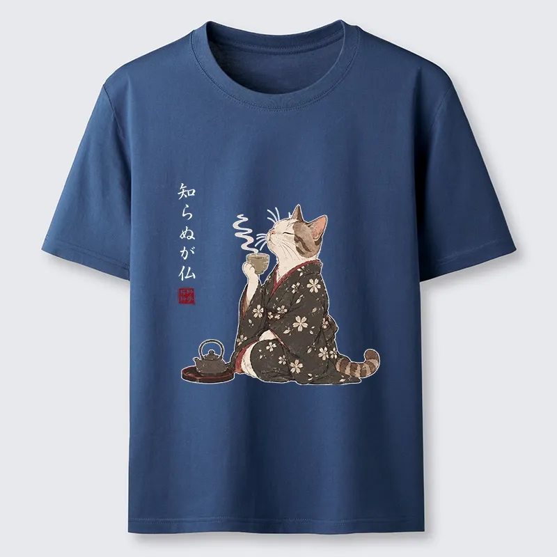 Tokyo-Tiger Zen Cat Drinking Tea In A Kimono Classic T-Shirt