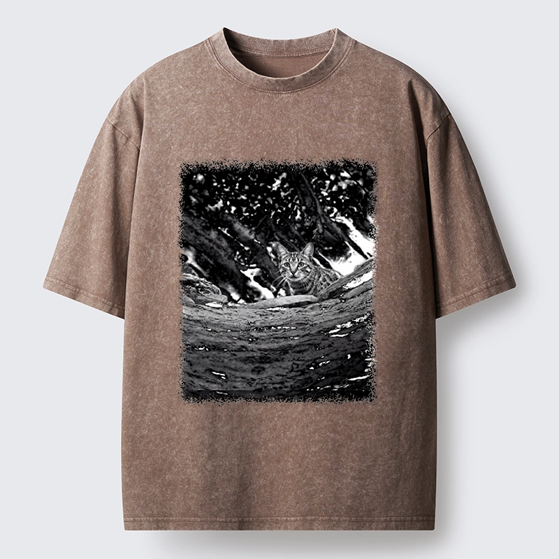 Tokyo-Tiger Vintage Style Tabby Cat Portrait Washed T-Shirt