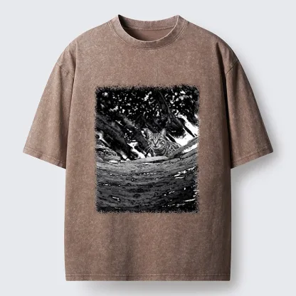 Tokyo-Tiger Vintage Style Tabby Cat Portrait Washed T-Shirt