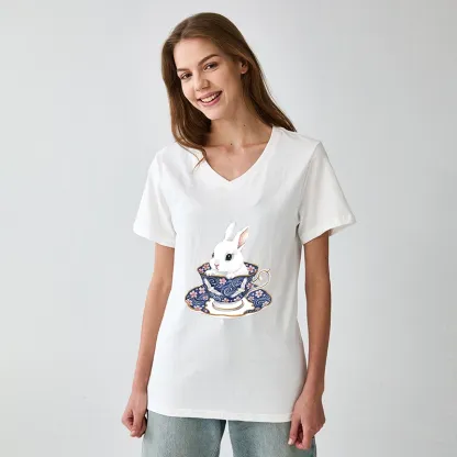Tokyo-Tiger Cute Rabbit Tea Set V-Neck Classic T-Shirt