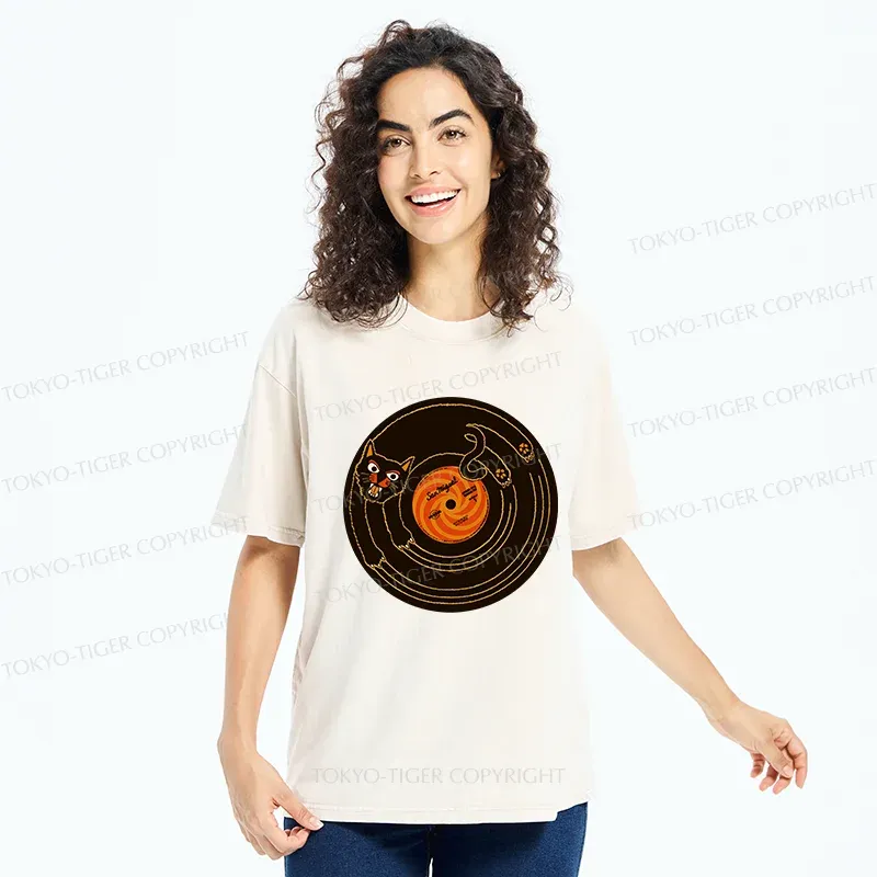 Tokyo-Tiger Cat Scratching Record Washed T-Shirt