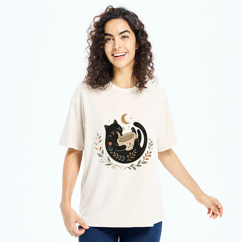 Tokyo-Tiger Soft Cute Black Cat Eat Noodle At Moon Washed T-Shirt
