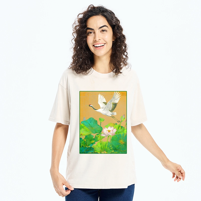 Tokyo-Tiger Crane Flying Over Lotus Art Washed T-Shirt