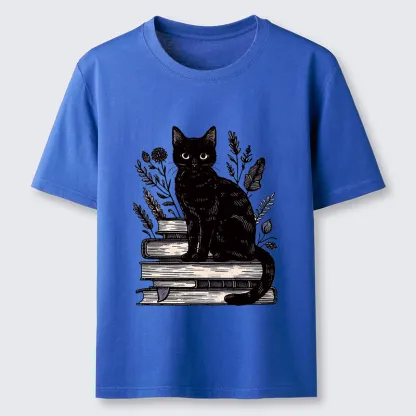 Tokyo-Tiger Books And Cats Classic T-Shirt