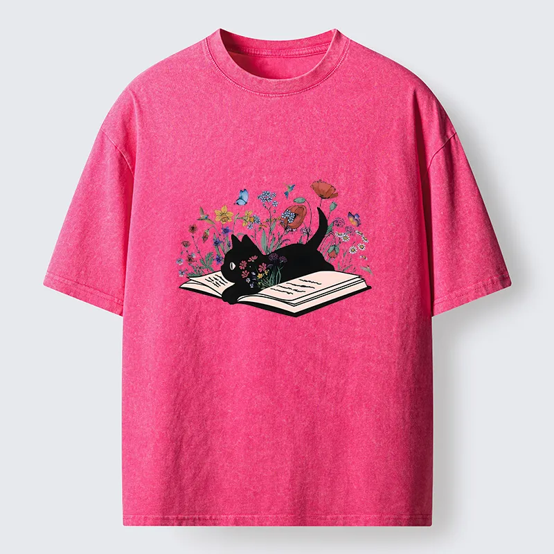 Tokyo-Tiger Black Cat Reading Washed T-Shirt
