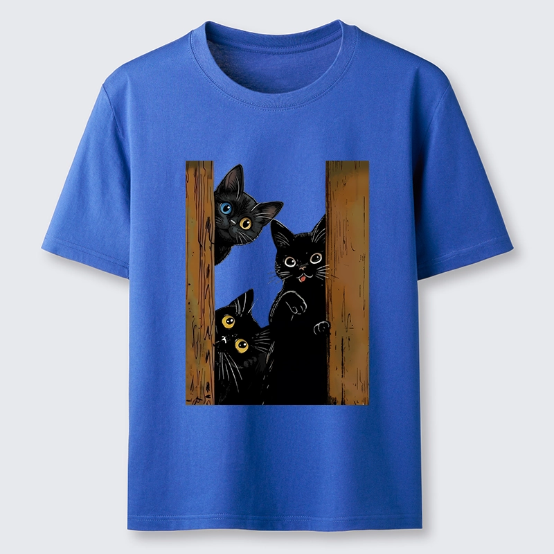 Tokyo-Tiger Funny Cats Spying On You Classic T-Shirt