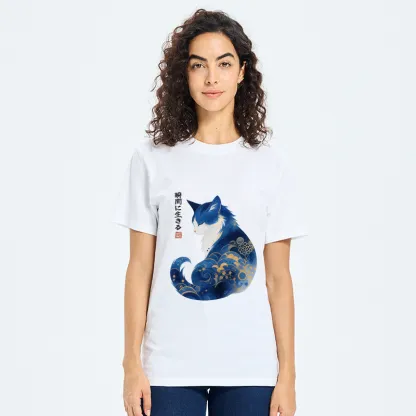 Tokyo-Tiger Retro Zen Cat: Living the Present Classic T-Shirt