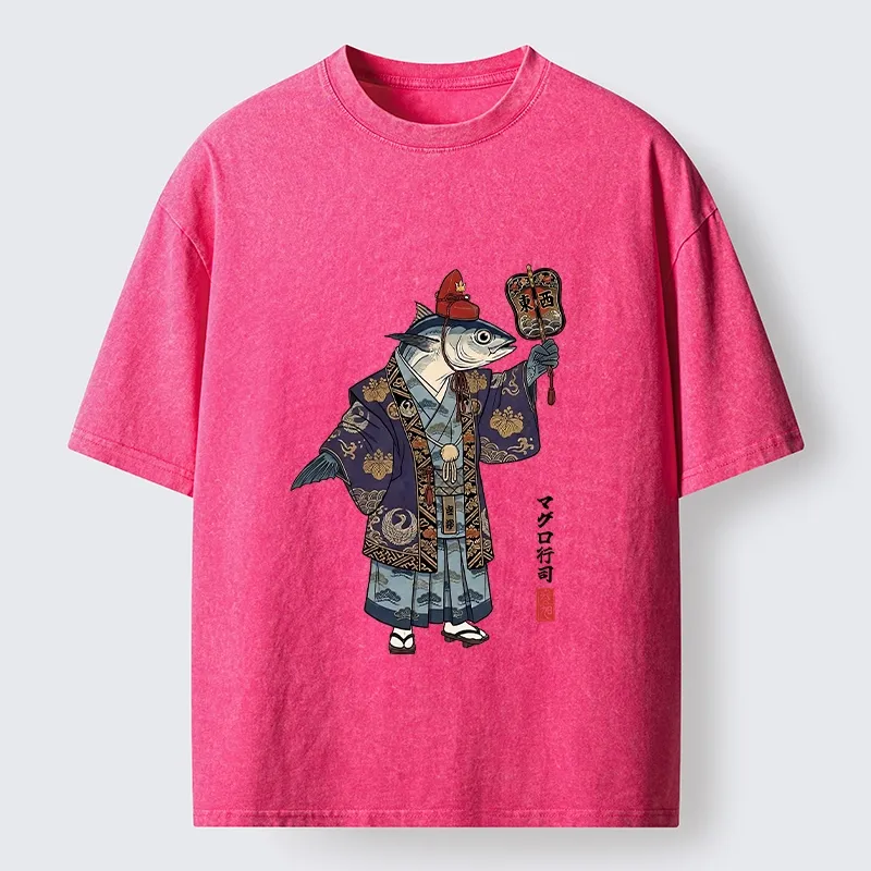 Tokyo-Tiger Fish Chef Holds Decorative Hand Fan Washed T-Shirt