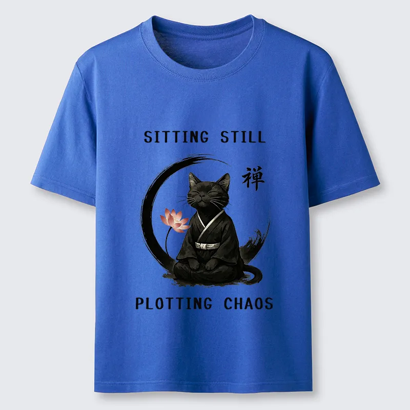Tokyo-Tiger Sitting still  plotting chaos Calming Zen Cat Funny Classic T-Shirt