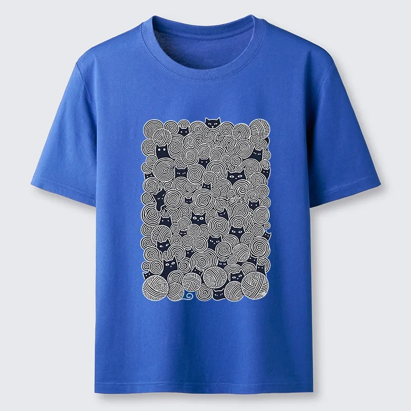 Tokyo-Tiger Tiny Black Cats Hide In Yarn Balls Classic T-Shirt