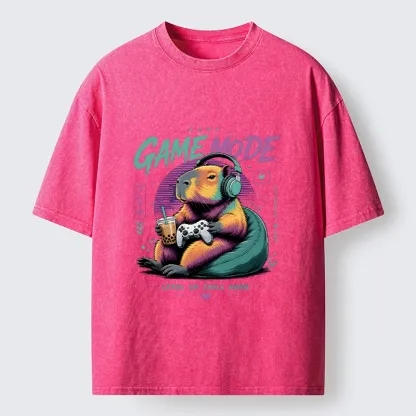 Tokyo-Tiger Cozy Capybara Play Video Games Washed T-Shirt