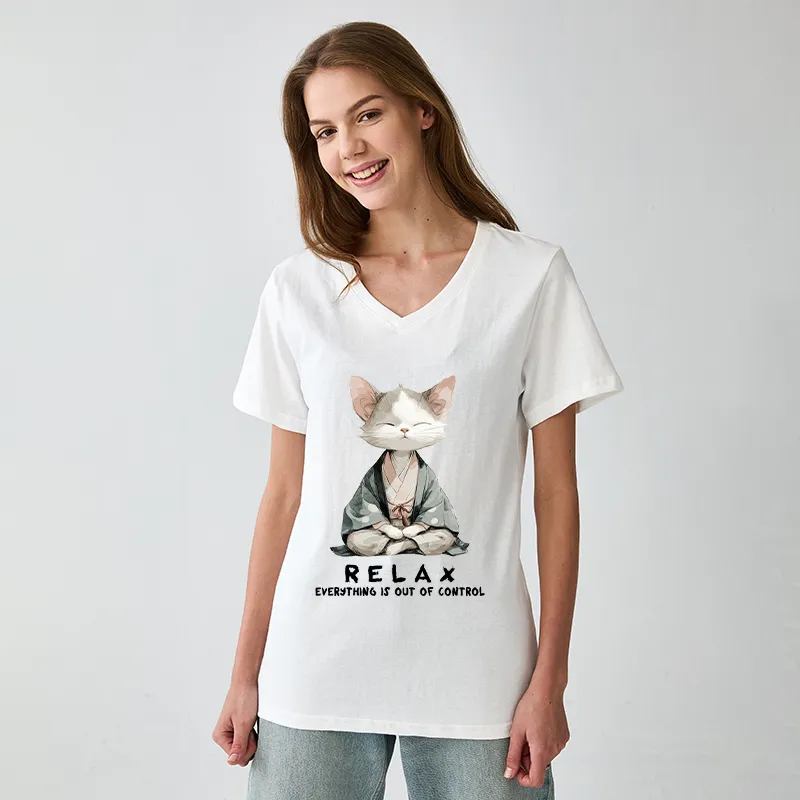 Tokyo-Tiger Zen Cat Relaxation，Everything's Out Of Control V-Neck Classic T-Shirt