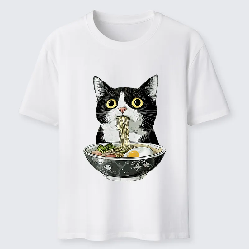 Tokyo-Tiger Cute Cat Eating Japan Ramen Classic T-Shirt