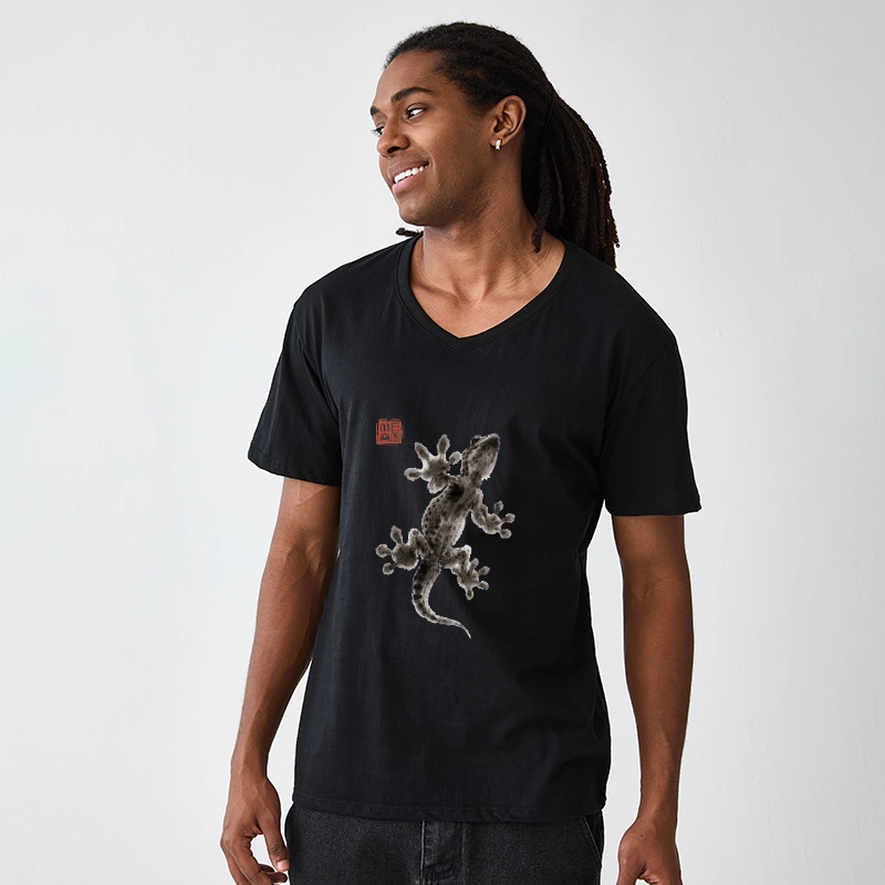 Tokyo-Tiger Minimal Asian Ink Brush Gecko Vibe V-Neck Classic T-Shirt