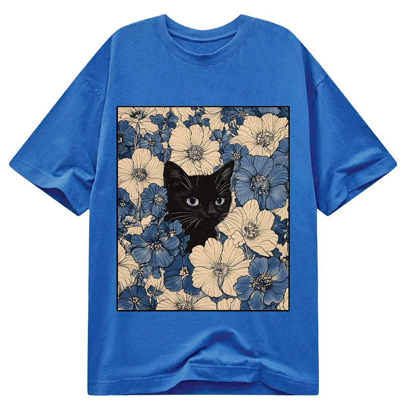 Tokyo-Tiger Cat In The Flowers Classic T-Shirt