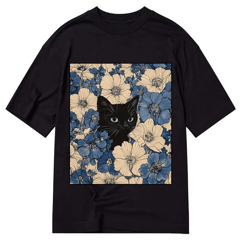 Tokyo-Tiger Cat In The Flowers Classic T-Shirt