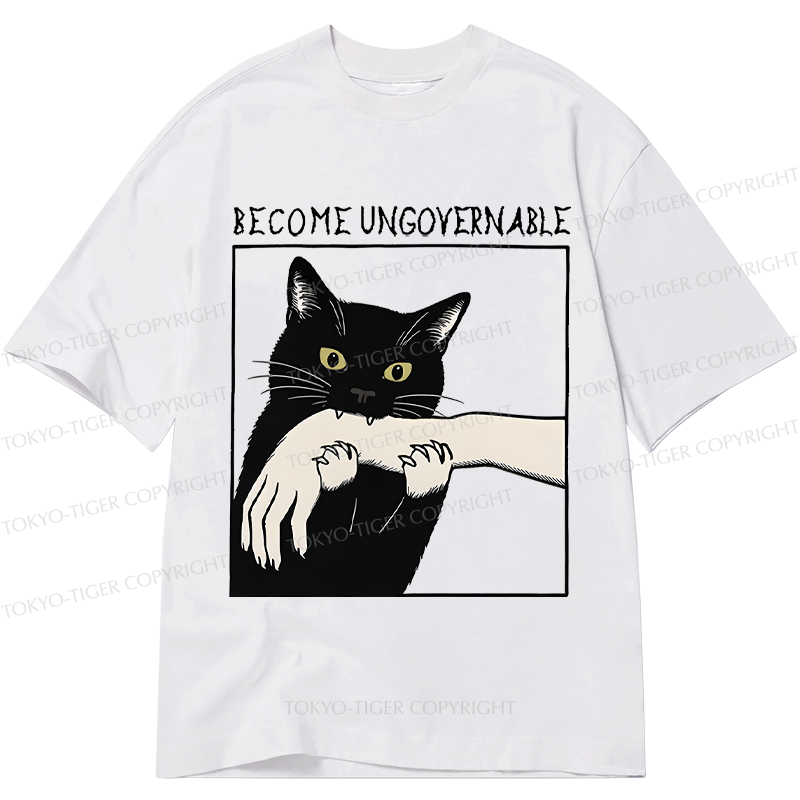 Tokyo-Tiger Black Cat Biting Classic T-Shirt