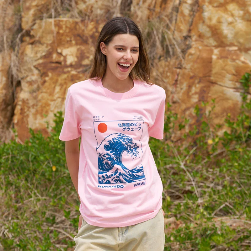 Tokyo-Tiger Hokkaido Wave Japan Classic T-Shirt