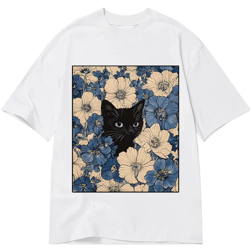 Tokyo-Tiger Cat In The Flowers Classic T-Shirt