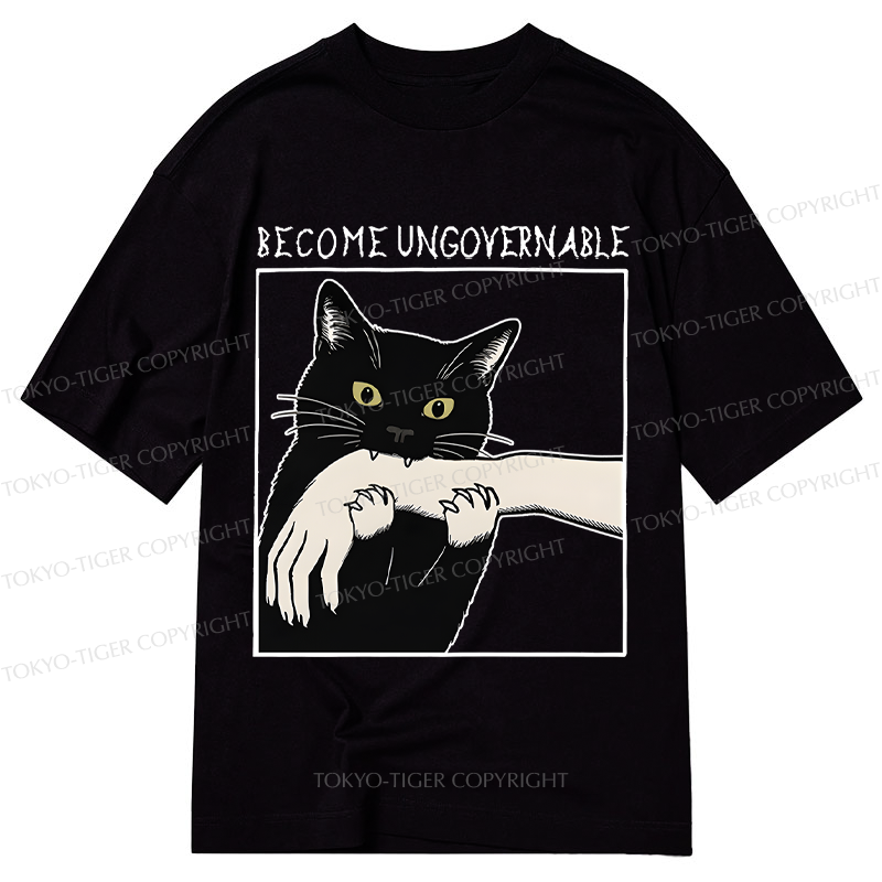 Tokyo-Tiger Black Cat Biting Classic T-Shirt