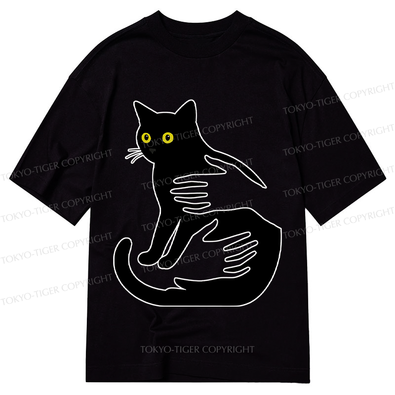 Tokyo-Tiger Hug A Black Cat Classic T-Shirt