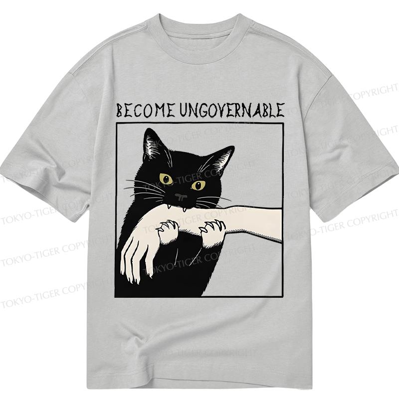 Tokyo-Tiger Black Cat Biting Classic T-Shirt