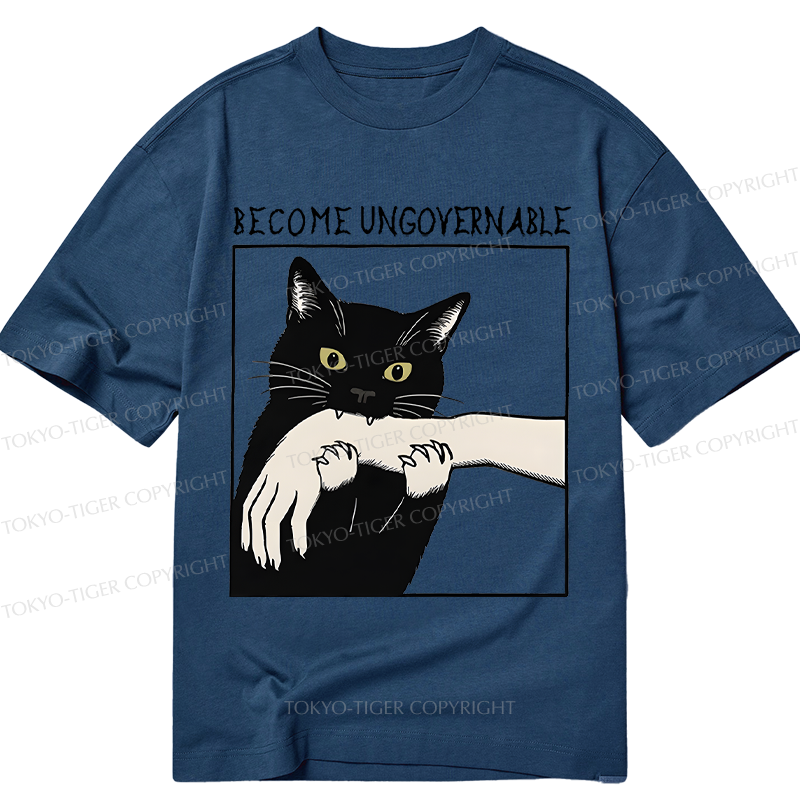 Tokyo-Tiger Black Cat Biting Classic T-Shirt