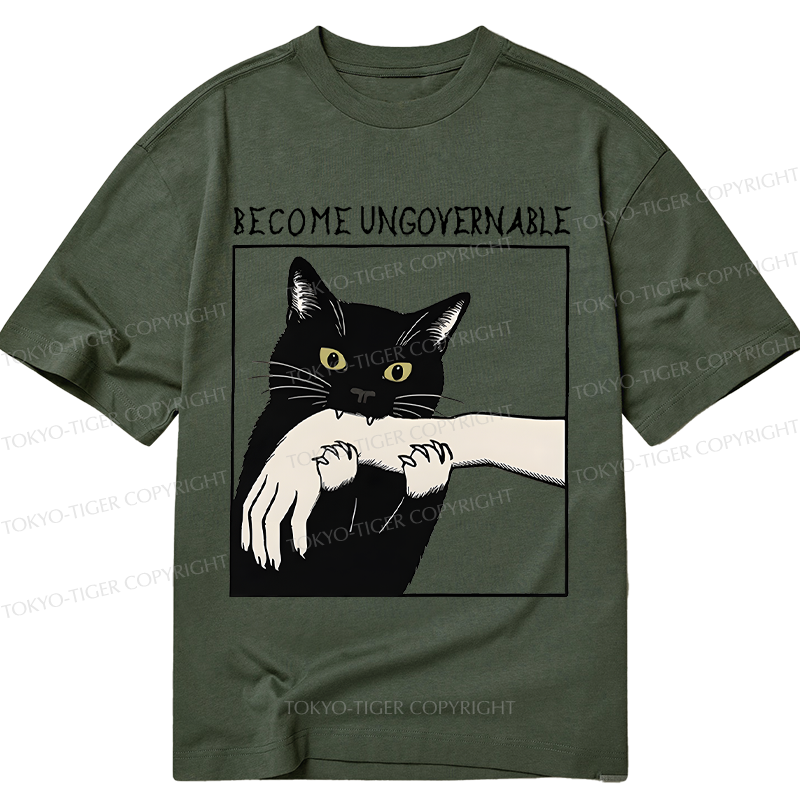 Tokyo-Tiger Black Cat Biting Classic T-Shirt