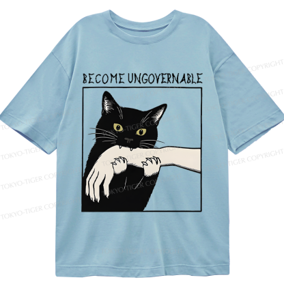 Tokyo-Tiger Black Cat Biting Classic T-Shirt