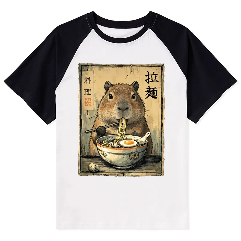 Tokyo-Tiger Capybara Enjoying A Bowl Of Ramen Raglan T-shirt