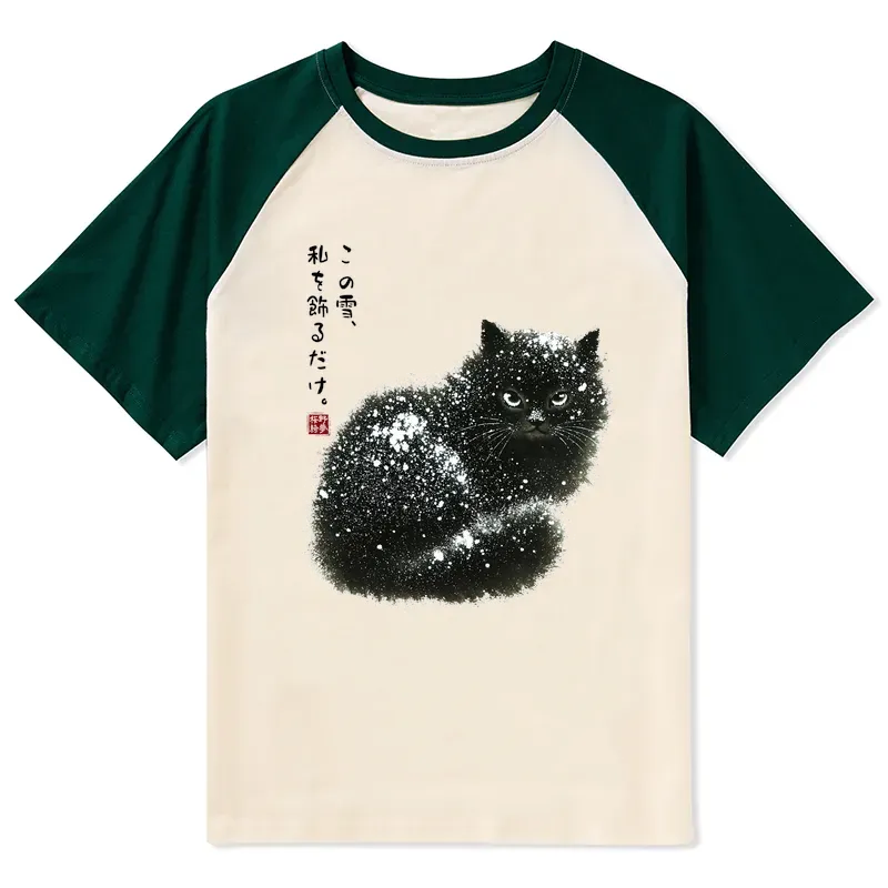Tokyo-Tiger Black Cat Adorned by Snow Raglan T-shirt