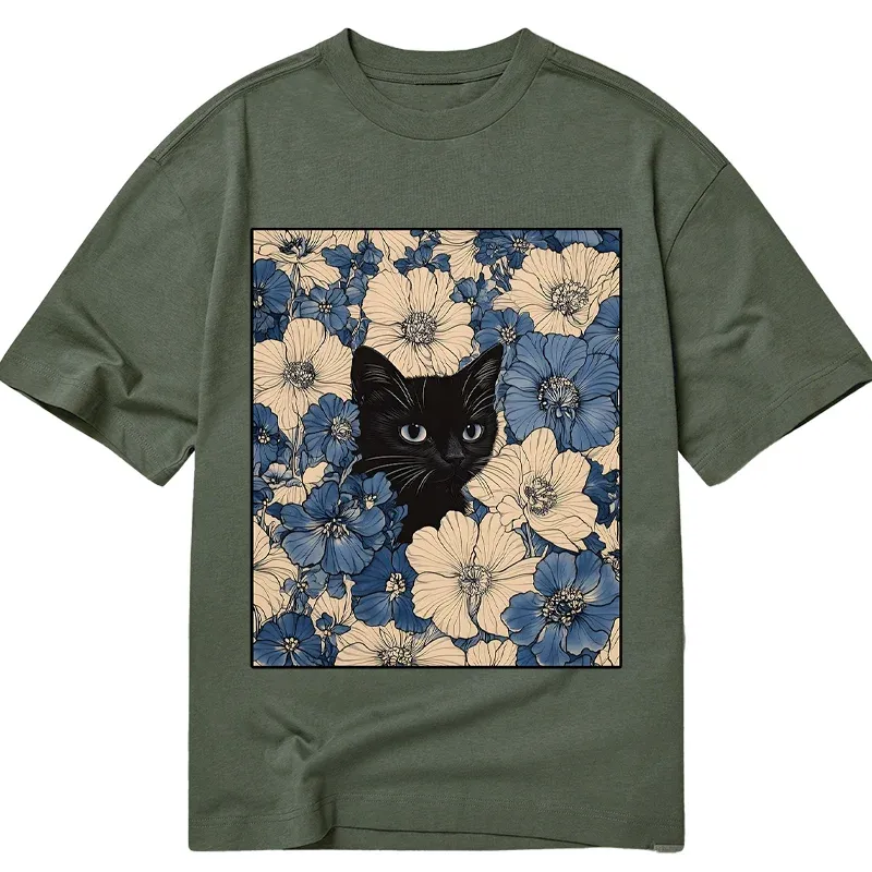 Tokyo-Tiger Cat In The Flowers Classic T-Shirt