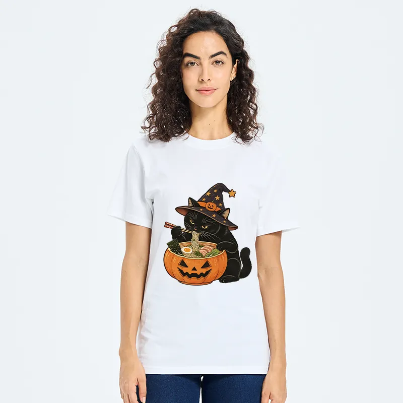 Tokyo-Tiger Witch Cat Ramen Classic T-Shirt