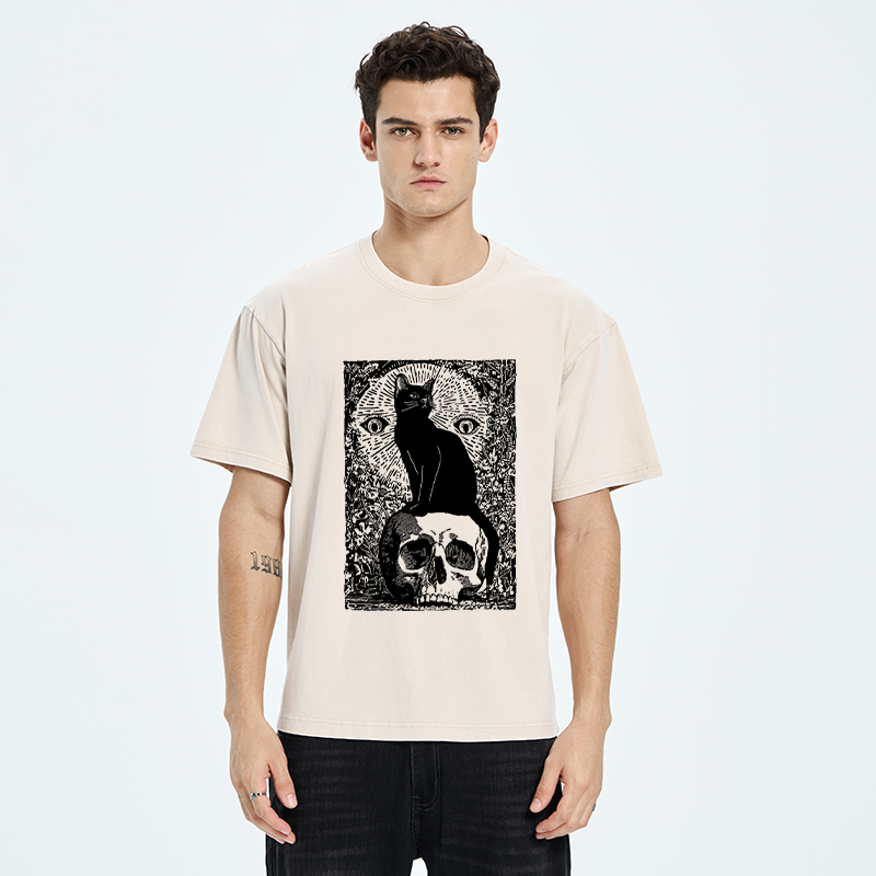 Tokyo-Tiger Black Cat Sitting On the Skull Washed T-Shirt
