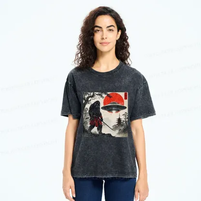 Tokyo-Tiger Bigfoot Vs Alien Washed T-Shirt