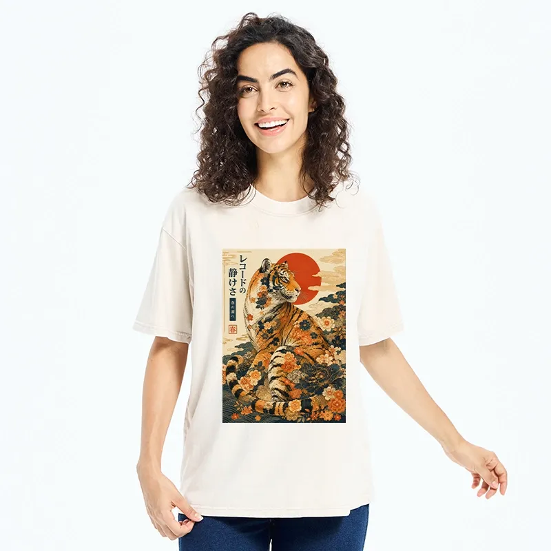 Tokyo-Tiger Vintage Floral Tiger Japanese Spring Art Washed T-Shirt