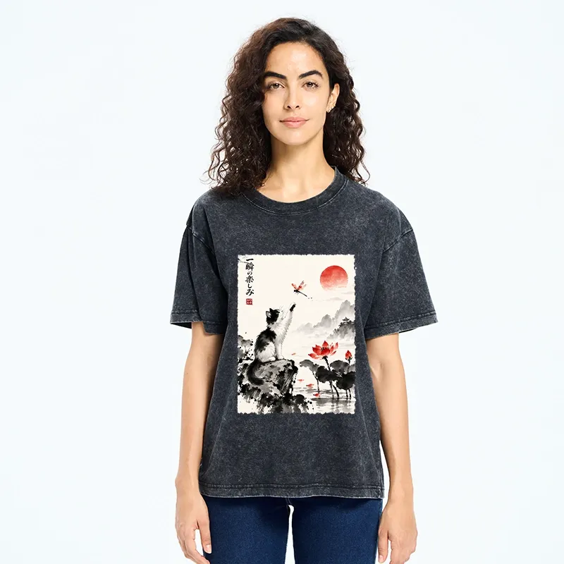 Tokyo-Tiger Cat Chases Dragonfly Washed T-Shirt
