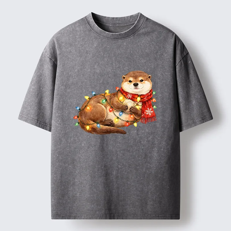 Tokyo-Tiger Cozy Otter With Christmas Lights Washed T-Shirt