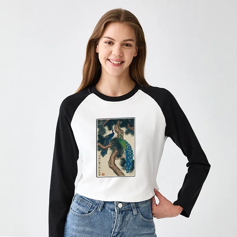 Tokyo-Tiger Peacocks in Snowy Pines Women's Crop Raglan T-Shirt