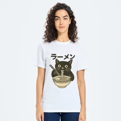 Tokyo-Tiger Simple Black Cat Eating Ramen Classic T-Shirt